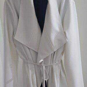 Joseph Ribkoff White Blazer